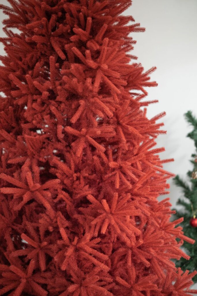 Best Red Christmas Tree Ideas for Bold Holidays 3 What Features Define the Best Red Christmas Tree Quality?